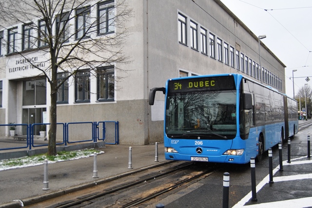 Izvanredni Vozni Red I Trase Autobusnih Linija ZET - Javni Prijevoz U ...